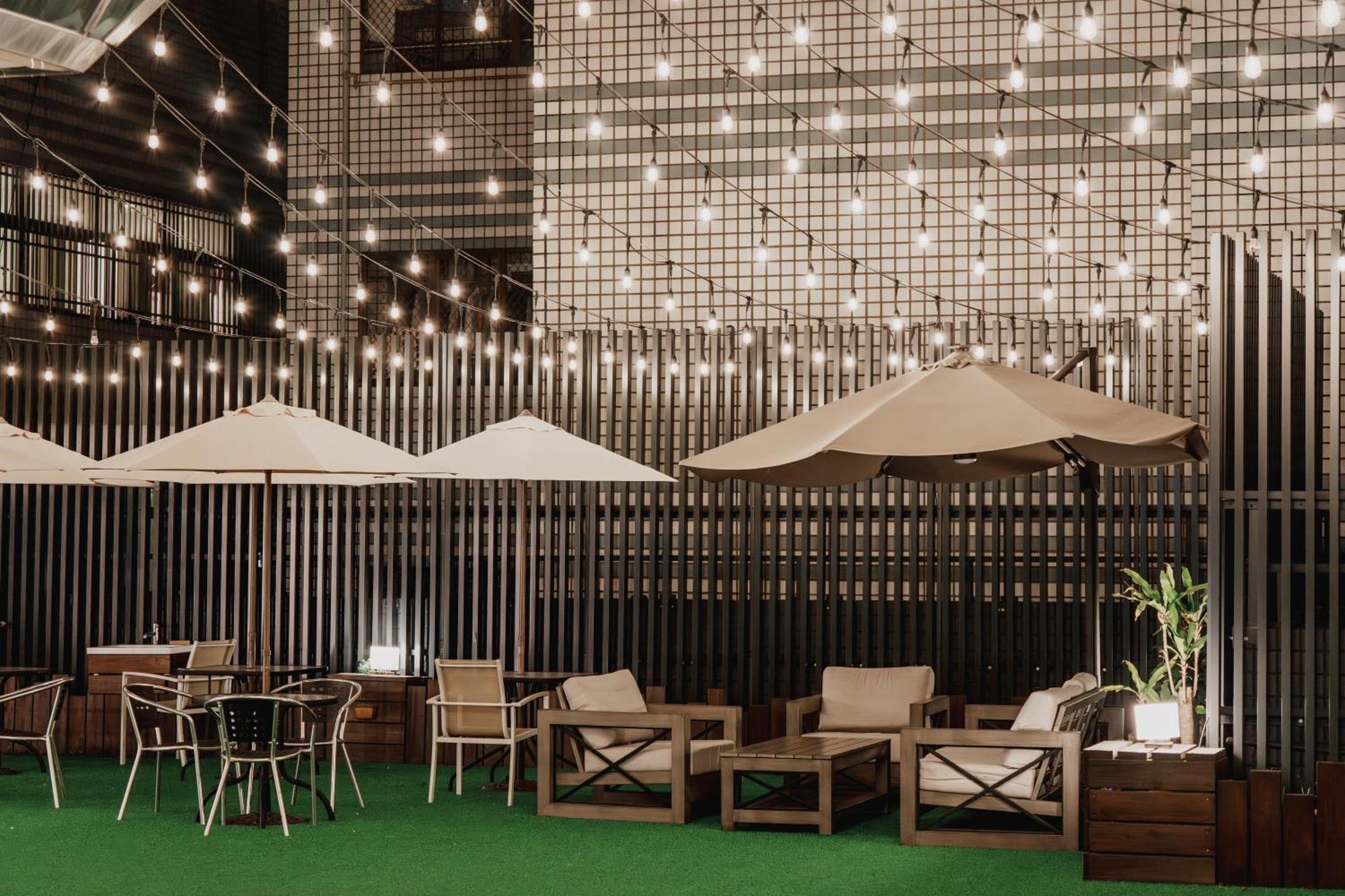 Hub Hotel - Kaohsiung Exterior foto